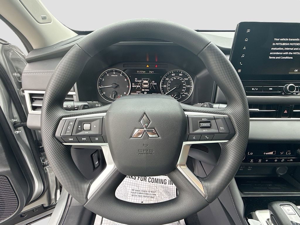 New 2026 Mitsubishi Outlander ES image 11