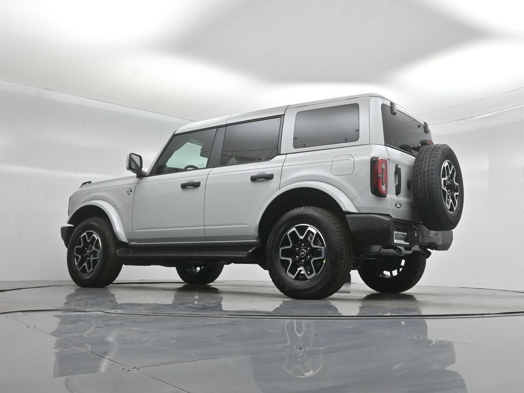 New 2026 Ford Bronco Outer Banks w/ Sasquatch Package AWD/4WD image 48