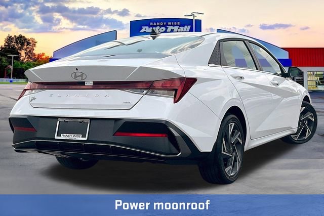 New 2025 Hyundai Elantra Limited FWD image 18