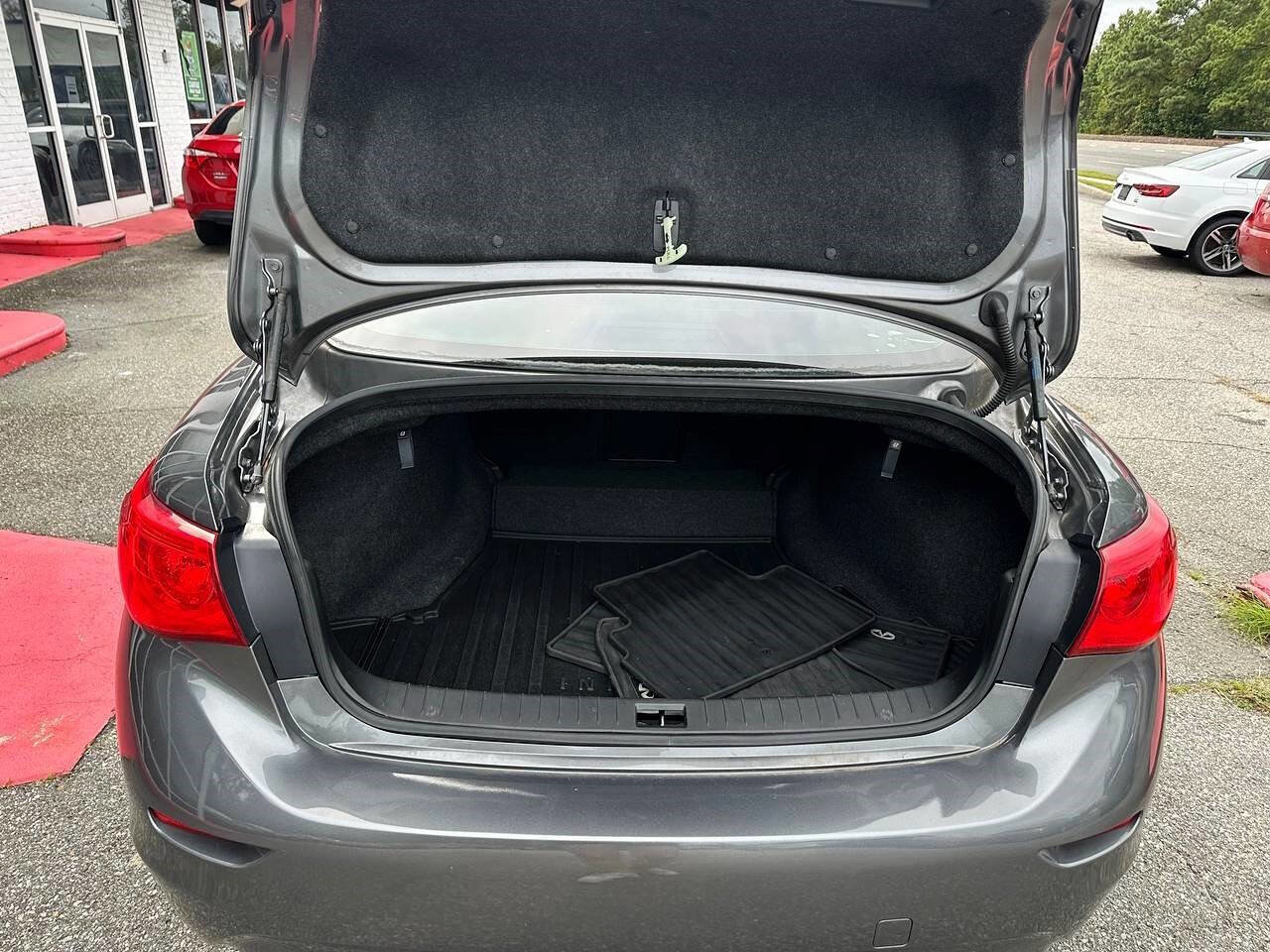 Used 2017 INFINITI Q50 Red Sport 400 image 8