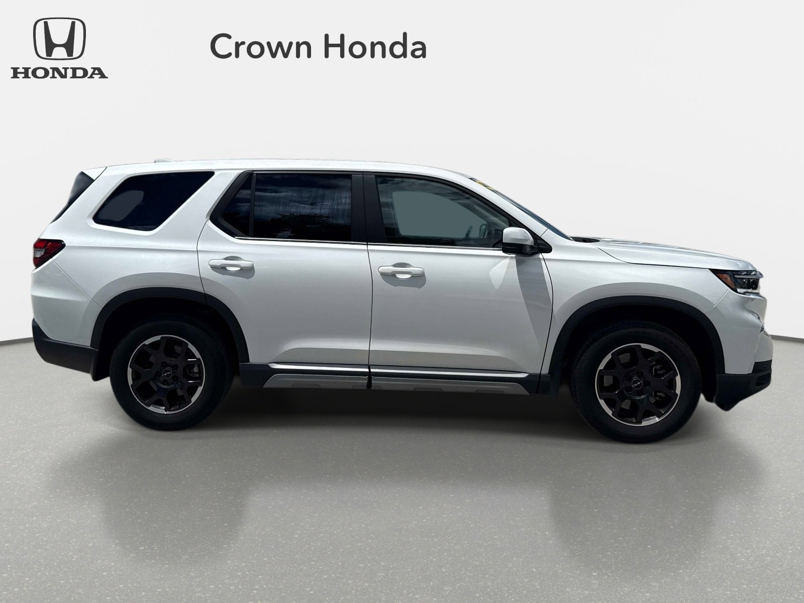 Used 2025 Honda Pilot EX-L image 5