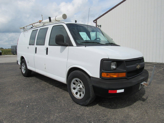 Used 2014 Chevrolet Express 1500 RWD image 9