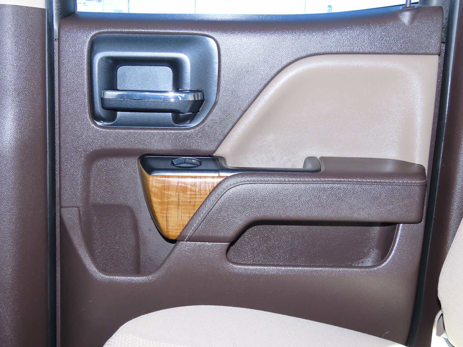 Used 2016 GMC Sierra 2500 SLE w/ SLE Preferred Package image 21