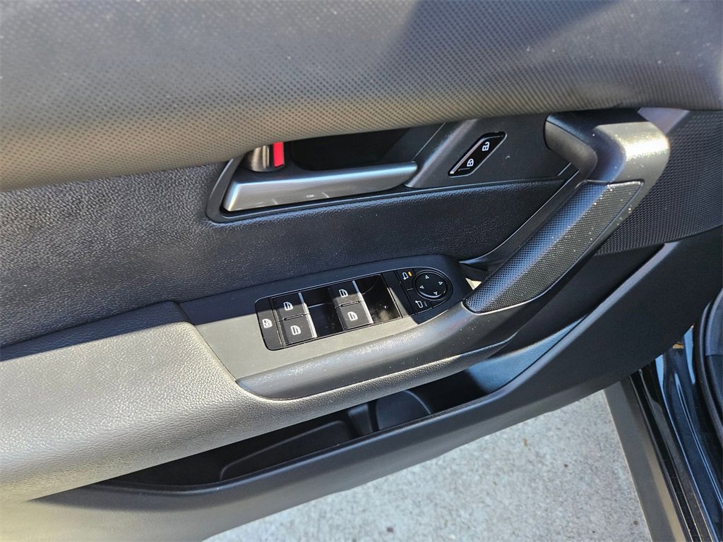 Used 2025 MAZDA CX-50 AWD 2.5 S w/ Premium Package image 15