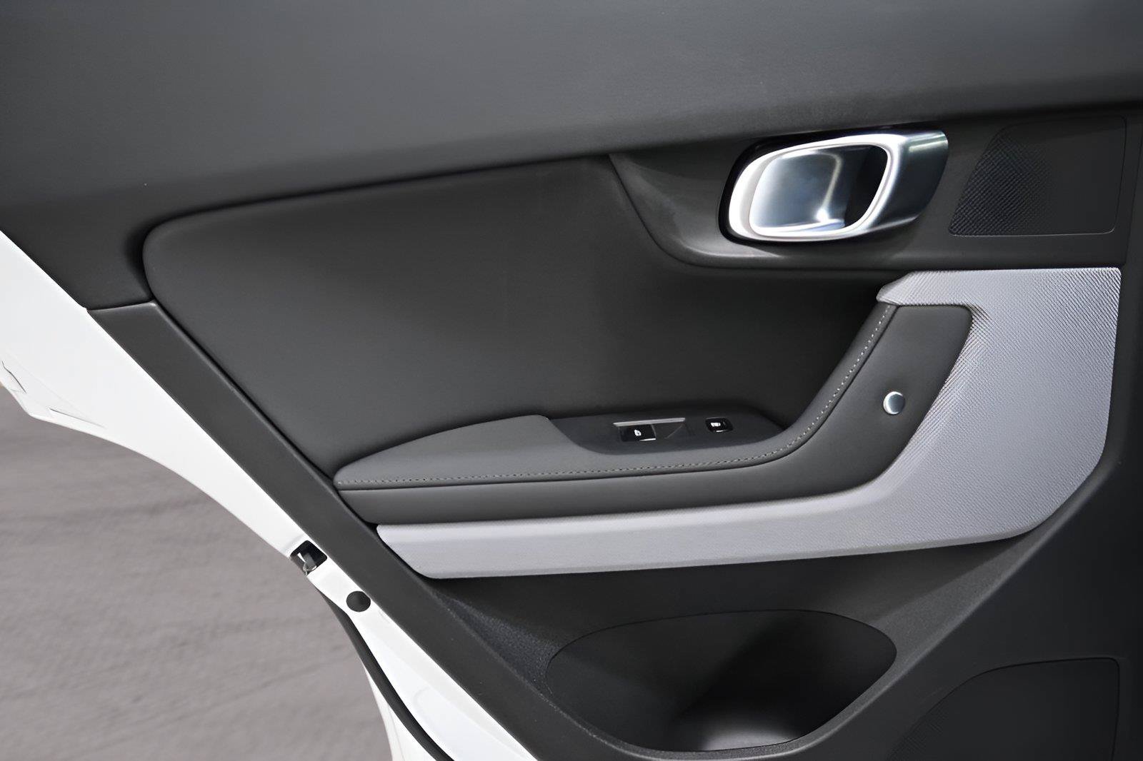 Used 2023 Polestar Polestar 2 w/ Pilot Pack AWD/4WD image 13