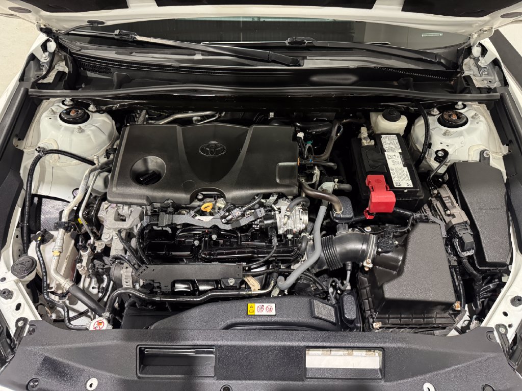 Used 2021 Toyota Camry SE FWD image 12