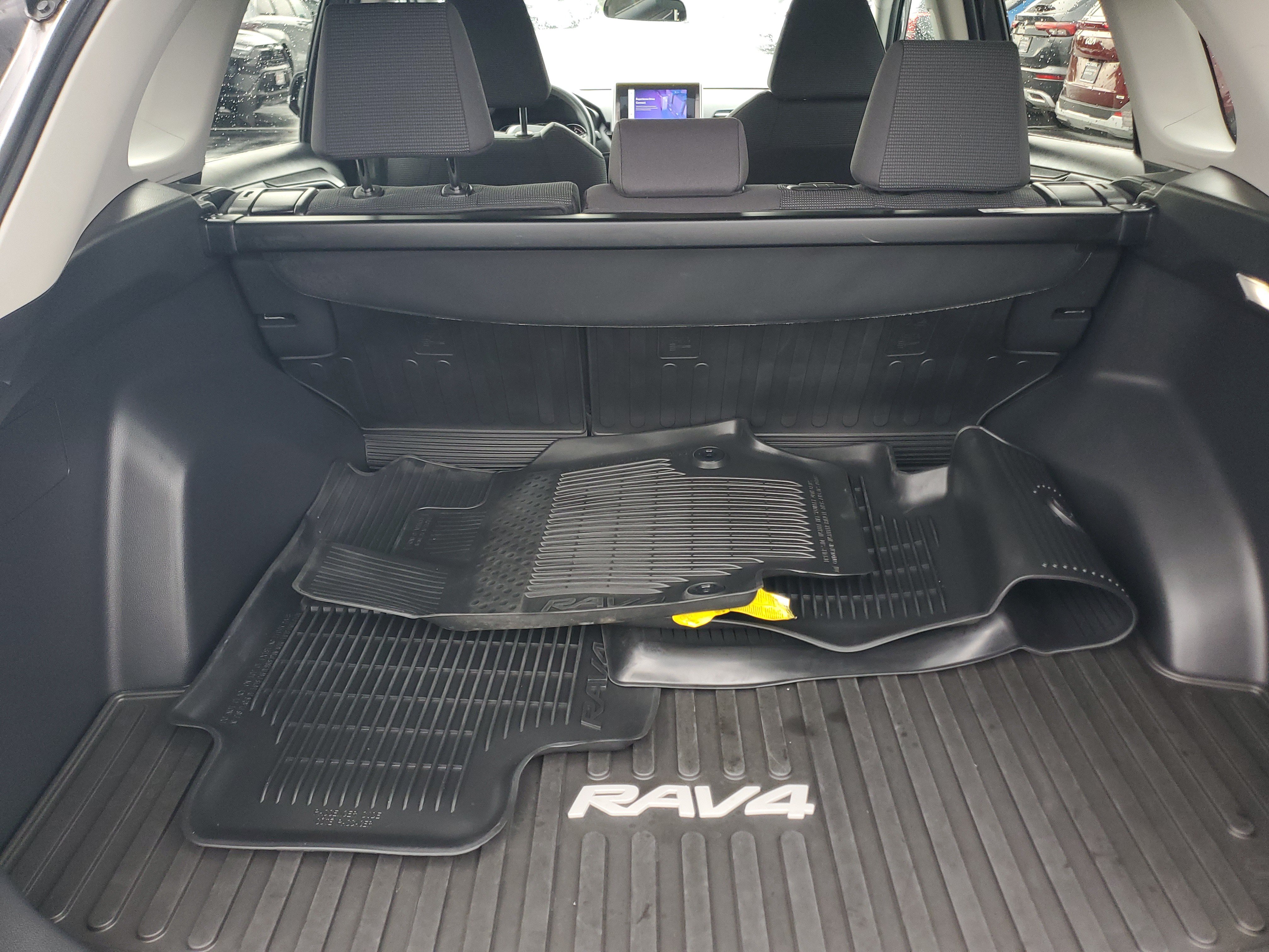 Certified 2024 Toyota RAV4 LE AWD/4WD image 9