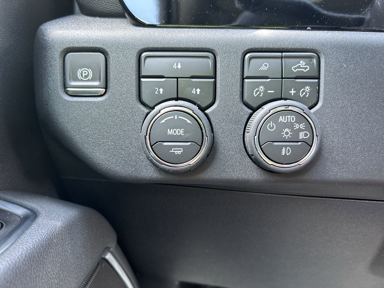 New 2026 Chevrolet Silverado 3500 LT w/ All Star Edition AWD/4WD image 37