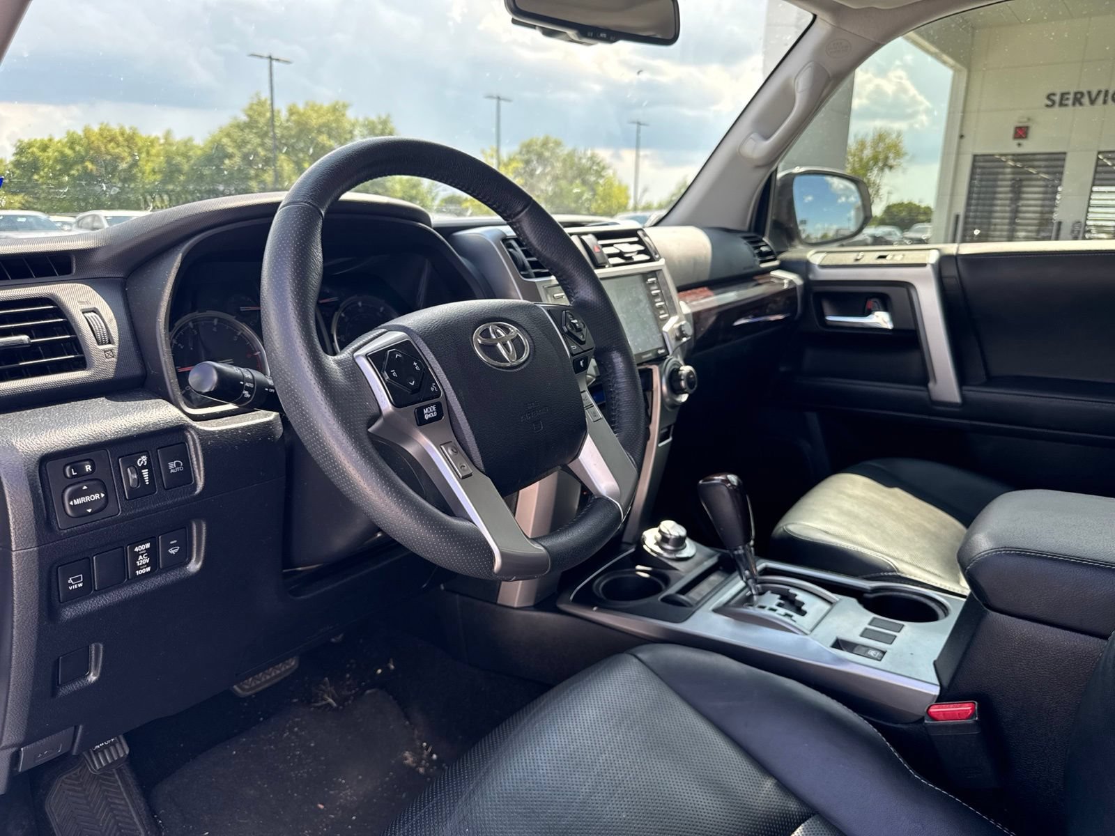 Used 2022 Toyota 4Runner Limited AWD/4WD image 12