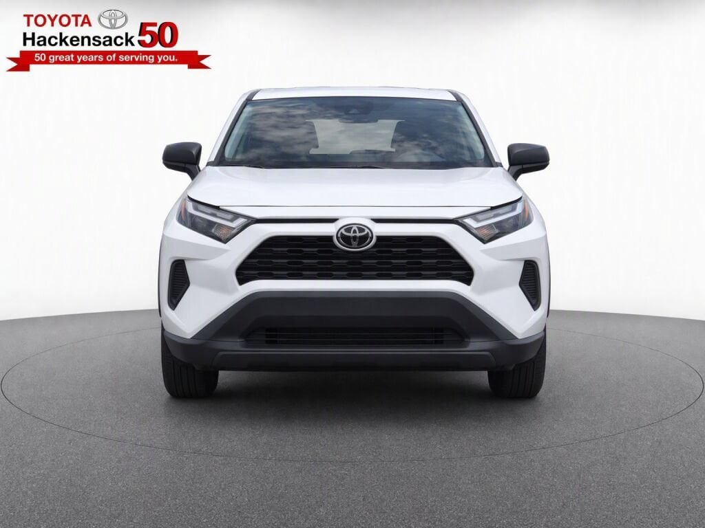 Used 2025 Toyota RAV4 LE FWD image 5