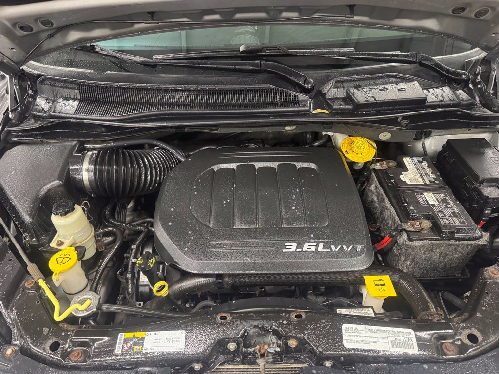 Used 2015 Dodge Grand Caravan SE FWD image 18