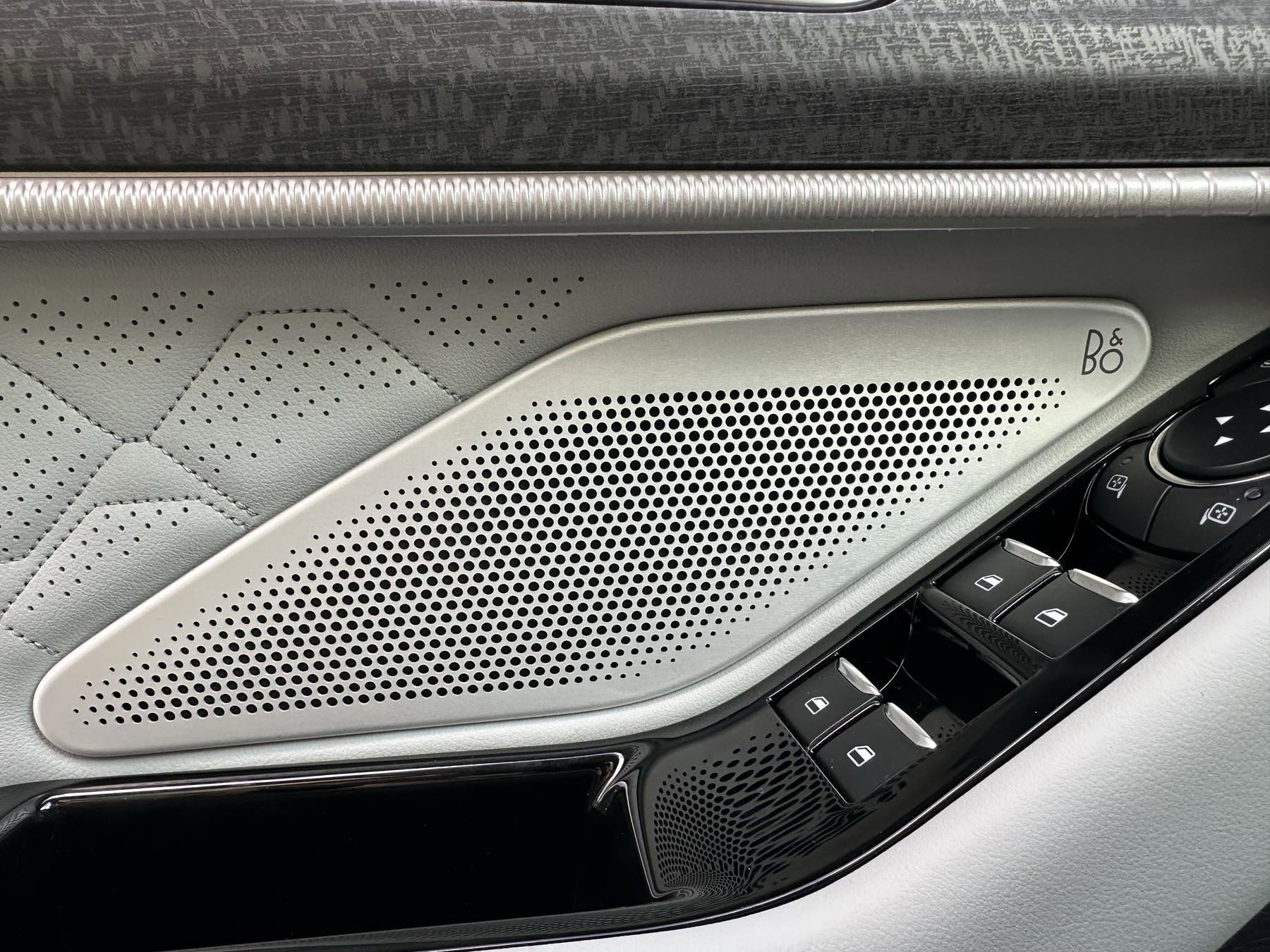 New 2026 Ford Explorer Platinum w/ LUX Leather Package image 31