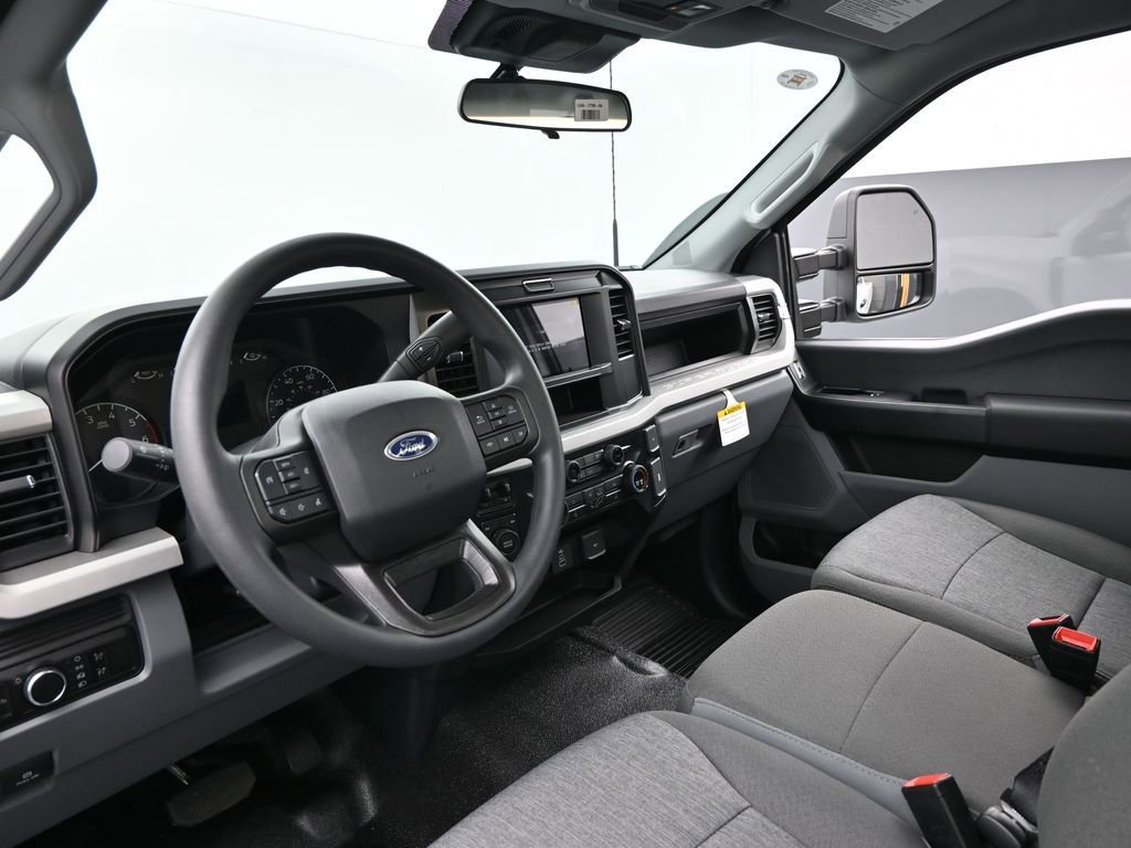 New 2026 Ford F250 XL w/ F-250 >10K GVWR Package image 21