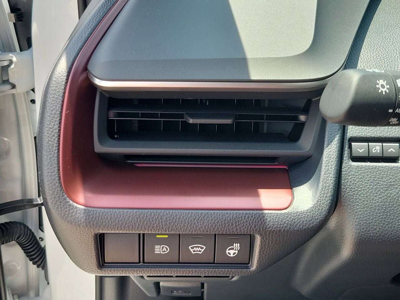 New 2026 Toyota Prius Plug-In Hybrid FWD image 31