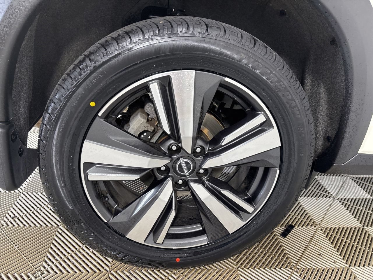 Used 2023 Nissan Rogue SL AWD/4WD image 30