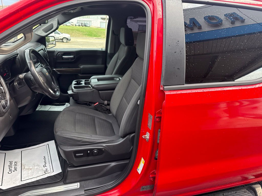 Used 2019 Chevrolet Silverado 1500 LT AWD/4WD image 14