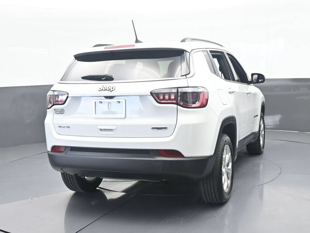Used 2024 Jeep Compass Latitude AWD/4WD image 5