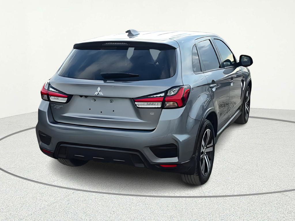Used 2022 Mitsubishi Outlander Sport SE image 6