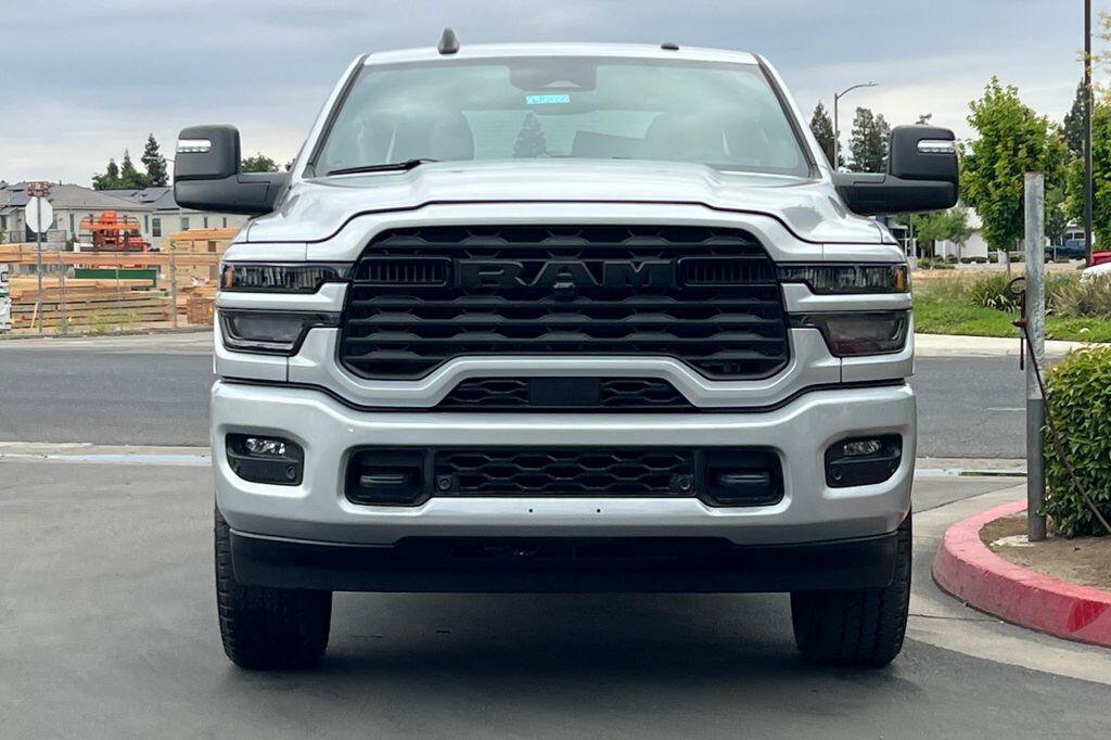 New 2026 RAM 2500 Big Horn AWD/4WD image 9