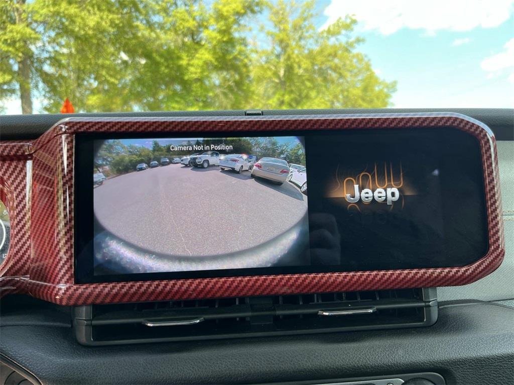 Used 2024 Jeep Wrangler Sport image 18
