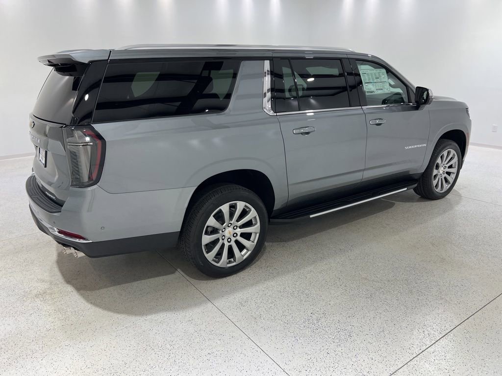 New 2026 Chevrolet Suburban Premier image 5