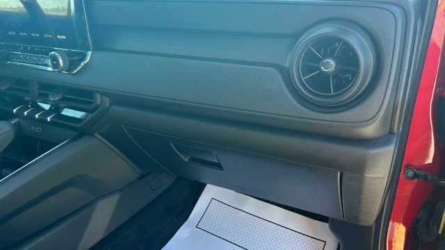 Certified 2024 Chevrolet Colorado Trail Boss w/ Advanced Trailering Package image 48