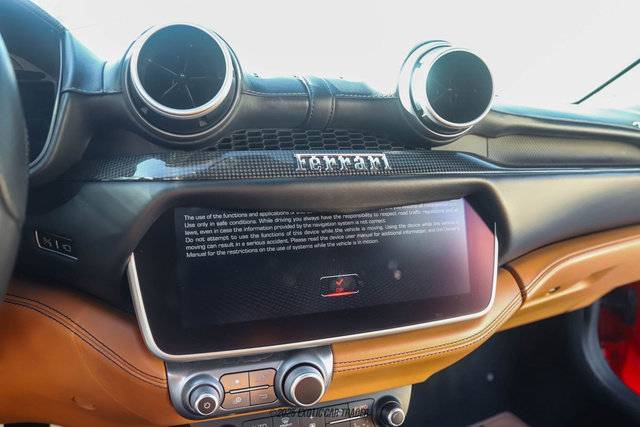 Used 2019 Ferrari Portofino image 45
