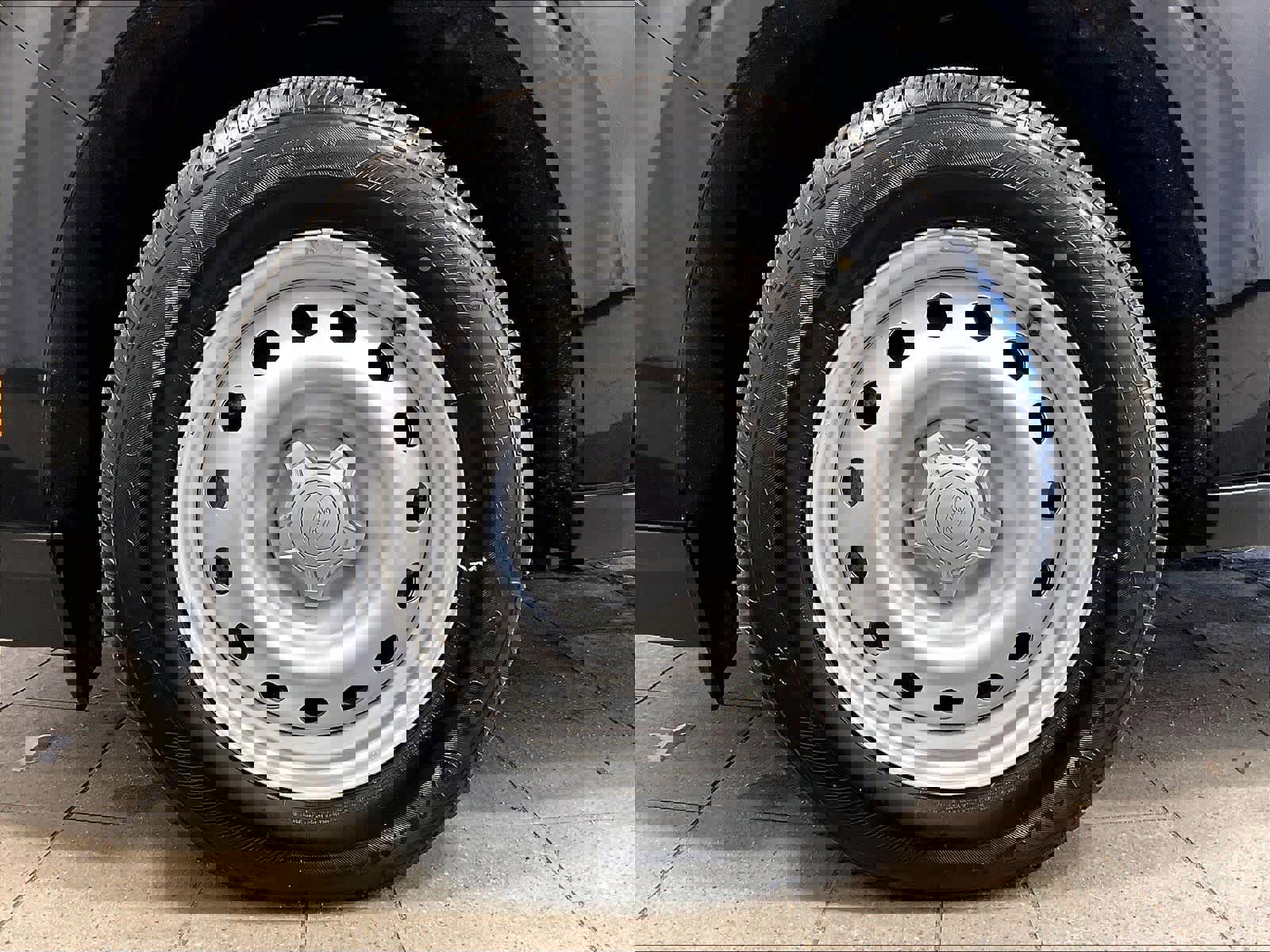 Used 2022 Ford Maverick XL image 7