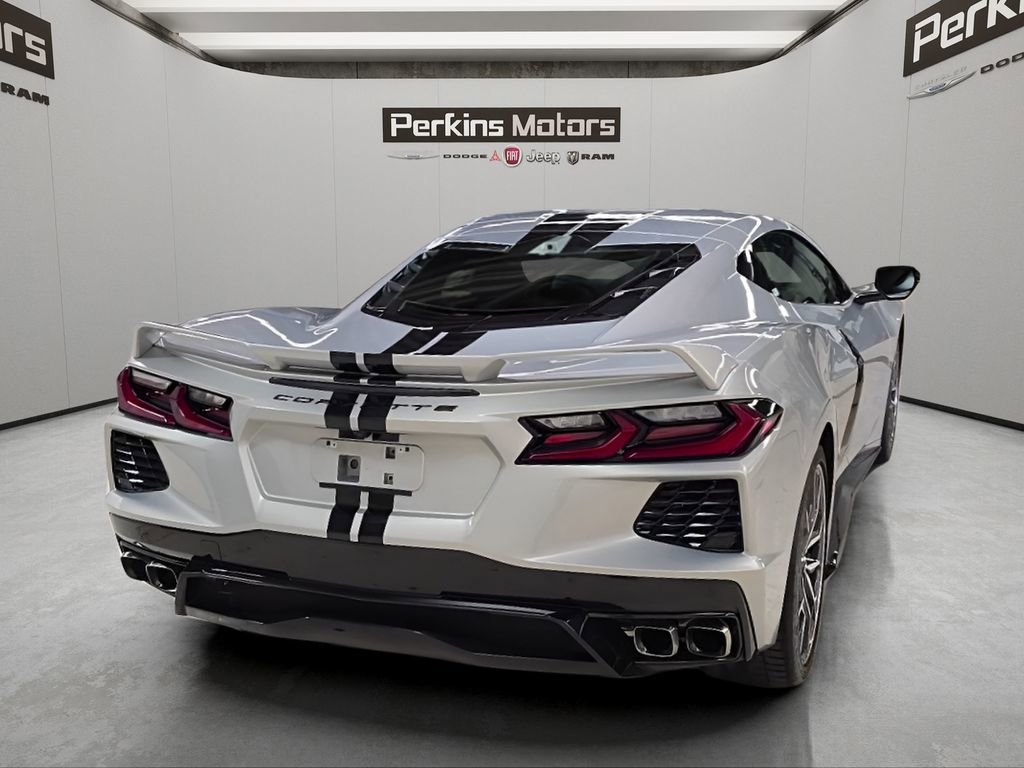 Used 2023 Chevrolet Corvette Stingray Preferred Cpe w/ Z51 Performance Package image 4