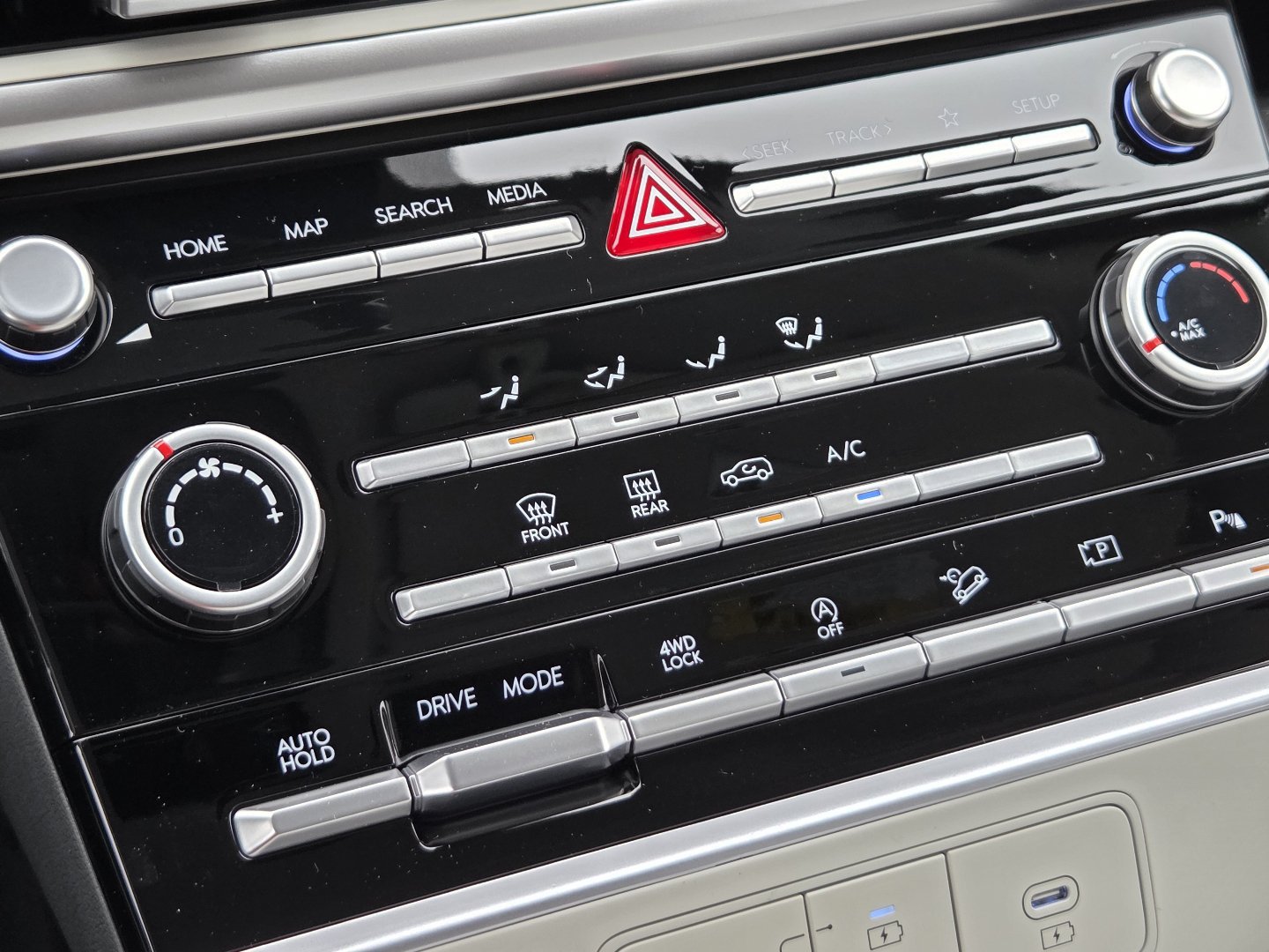 New 2027 Hyundai Santa Fe SE AWD/4WD image 33