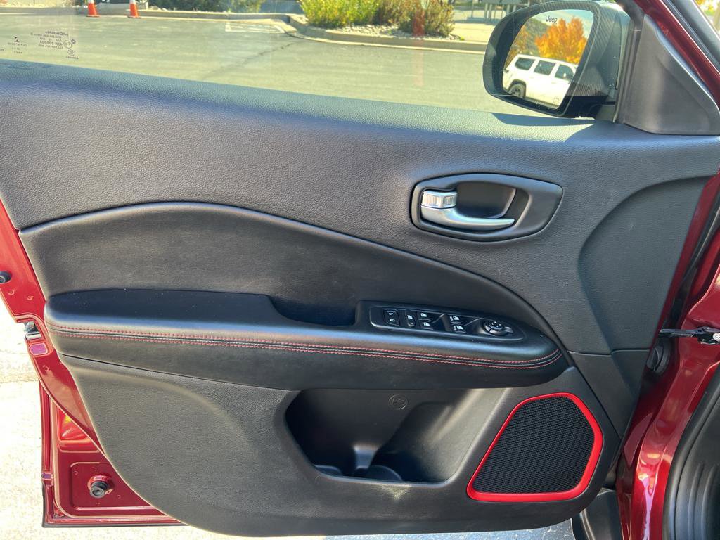 Used 2021 Jeep Compass Trailhawk image 18