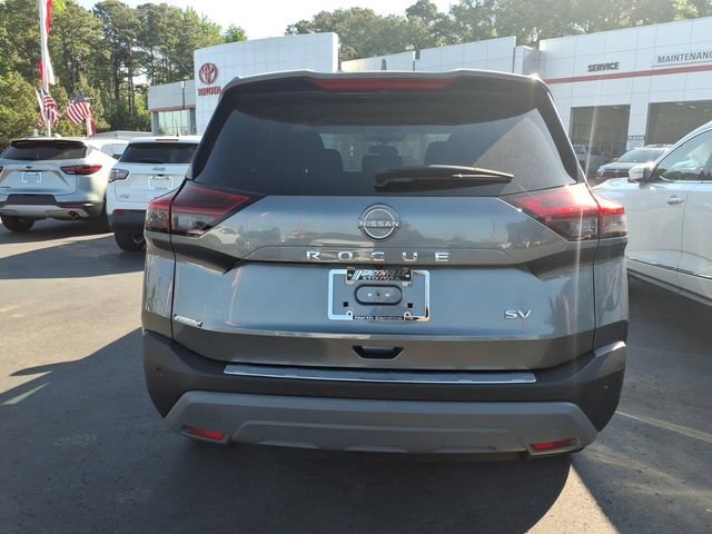 Used 2023 Nissan Rogue SV FWD image 2