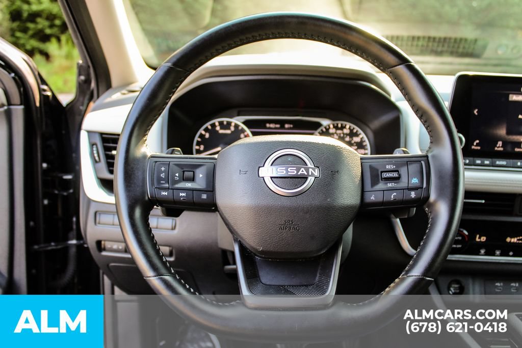 Used 2025 Nissan Rogue SV FWD image 23