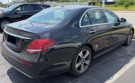 Used 2018 Mercedes-Benz E 300 4MATIC image 3