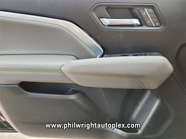 New 2025 Chevrolet Colorado ZR2 w/ Off-Road Front Bumper Package image 27