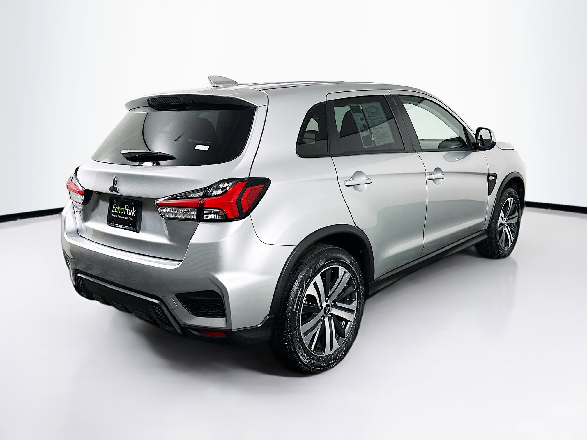 Used 2025 Mitsubishi Outlander Sport ES image 9