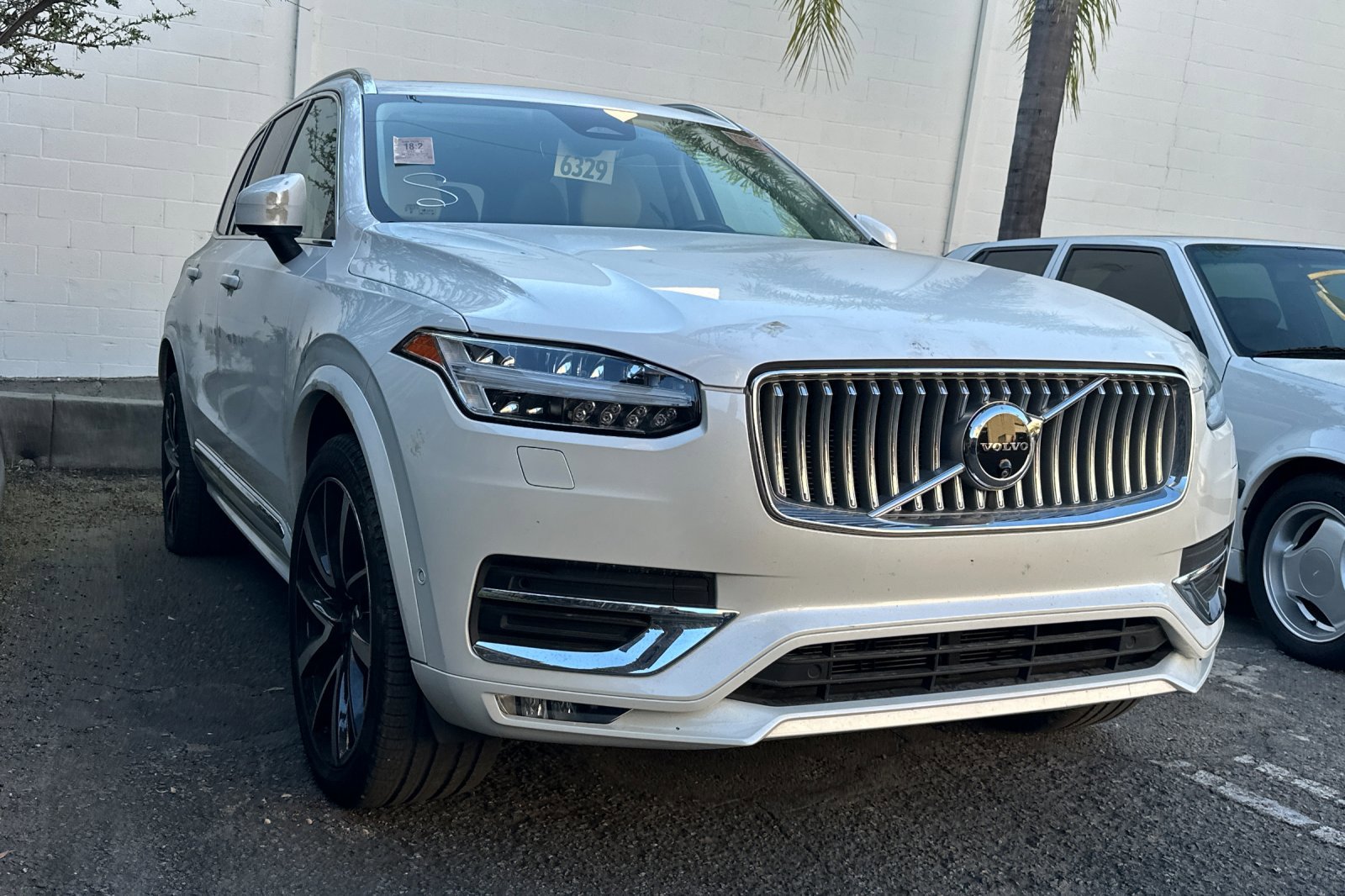 Used 2024 Volvo XC90 B5 Plus image 2