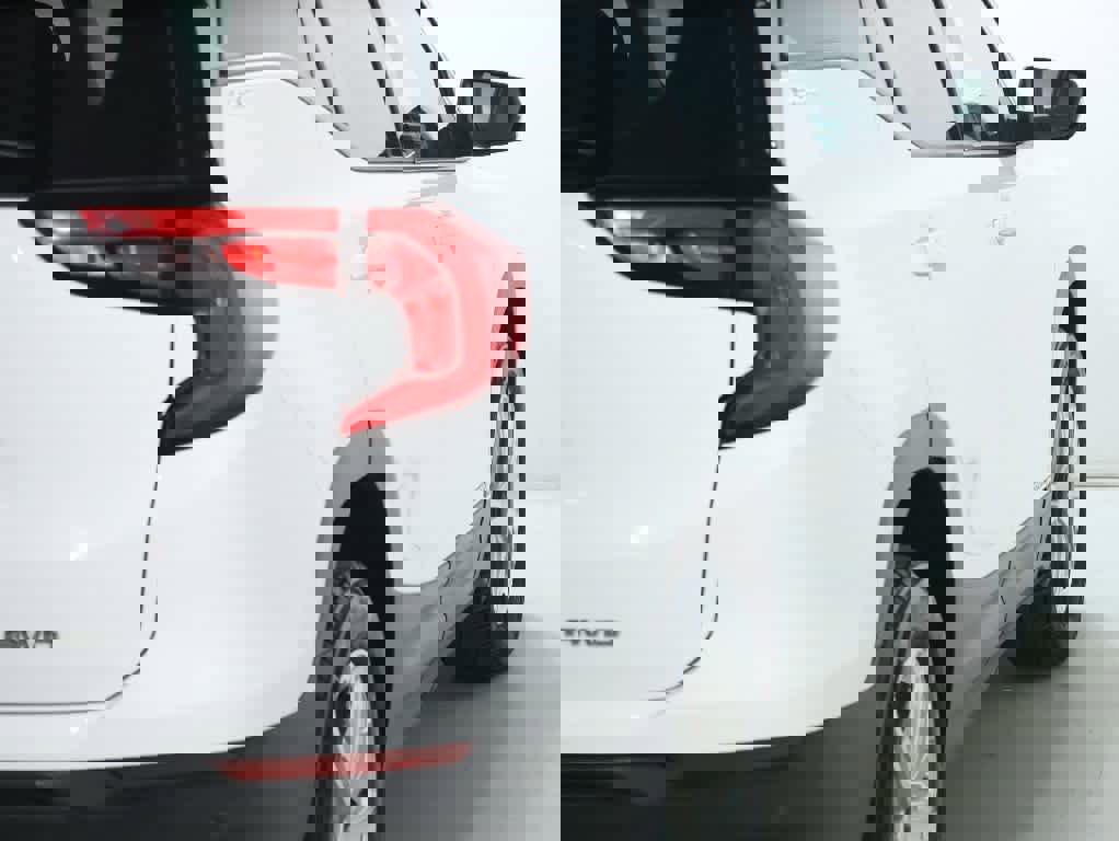 Used 2018 GMC Terrain SLE w/ Driver Convenience Package image 45