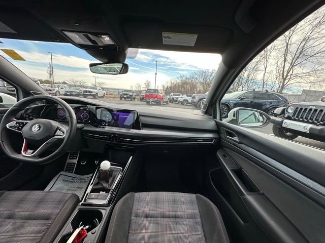 Used 2023 Volkswagen GTI Autobahn image 30