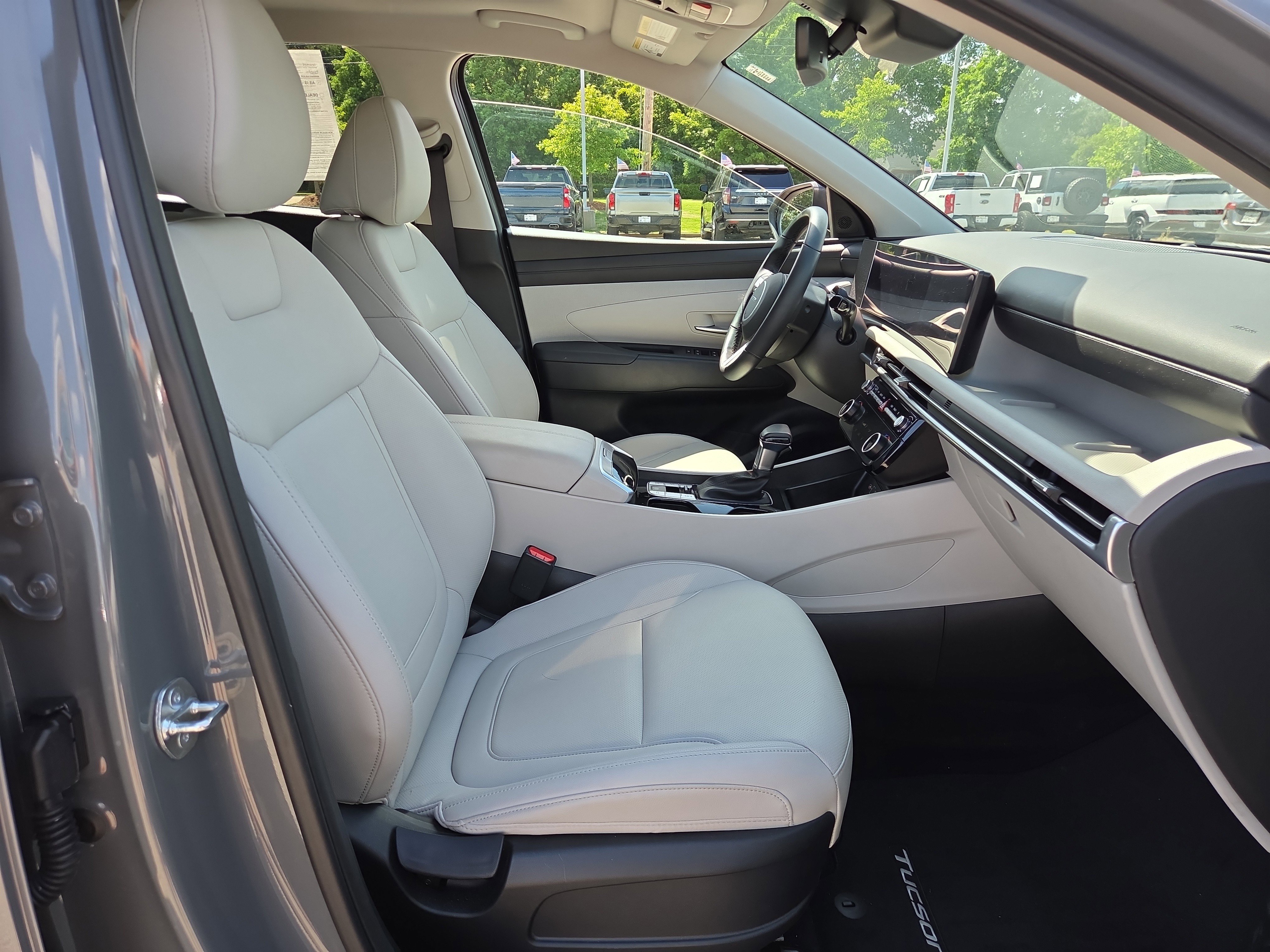 Used 2025 Hyundai Tucson SEL FWD image 15