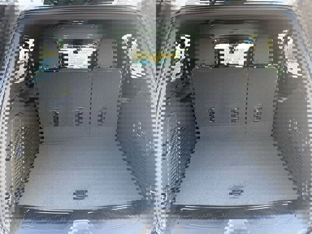 New 2026 GMC Yukon XL Elevation image 11