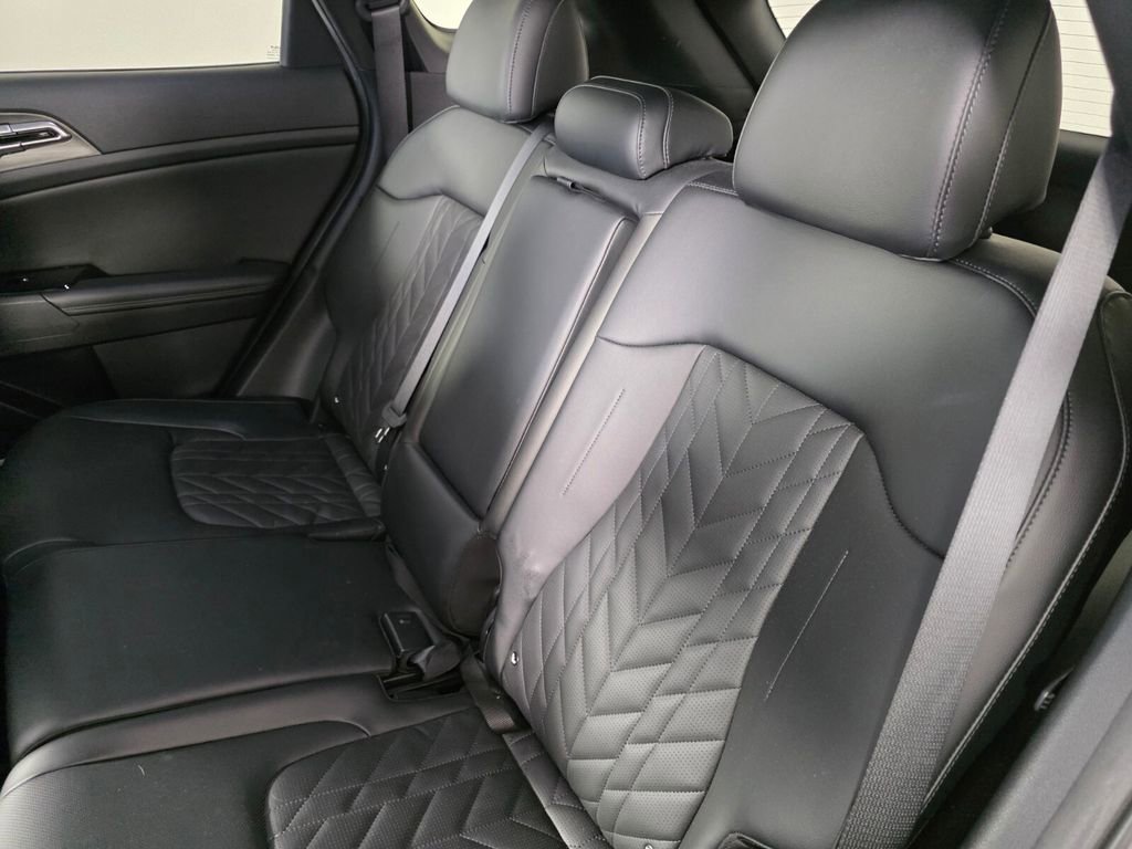 Used 2023 Kia Sportage X-Line w/ X-Line Premium Package image 16