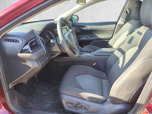 Used 2020 Toyota Camry LE FWD image 10