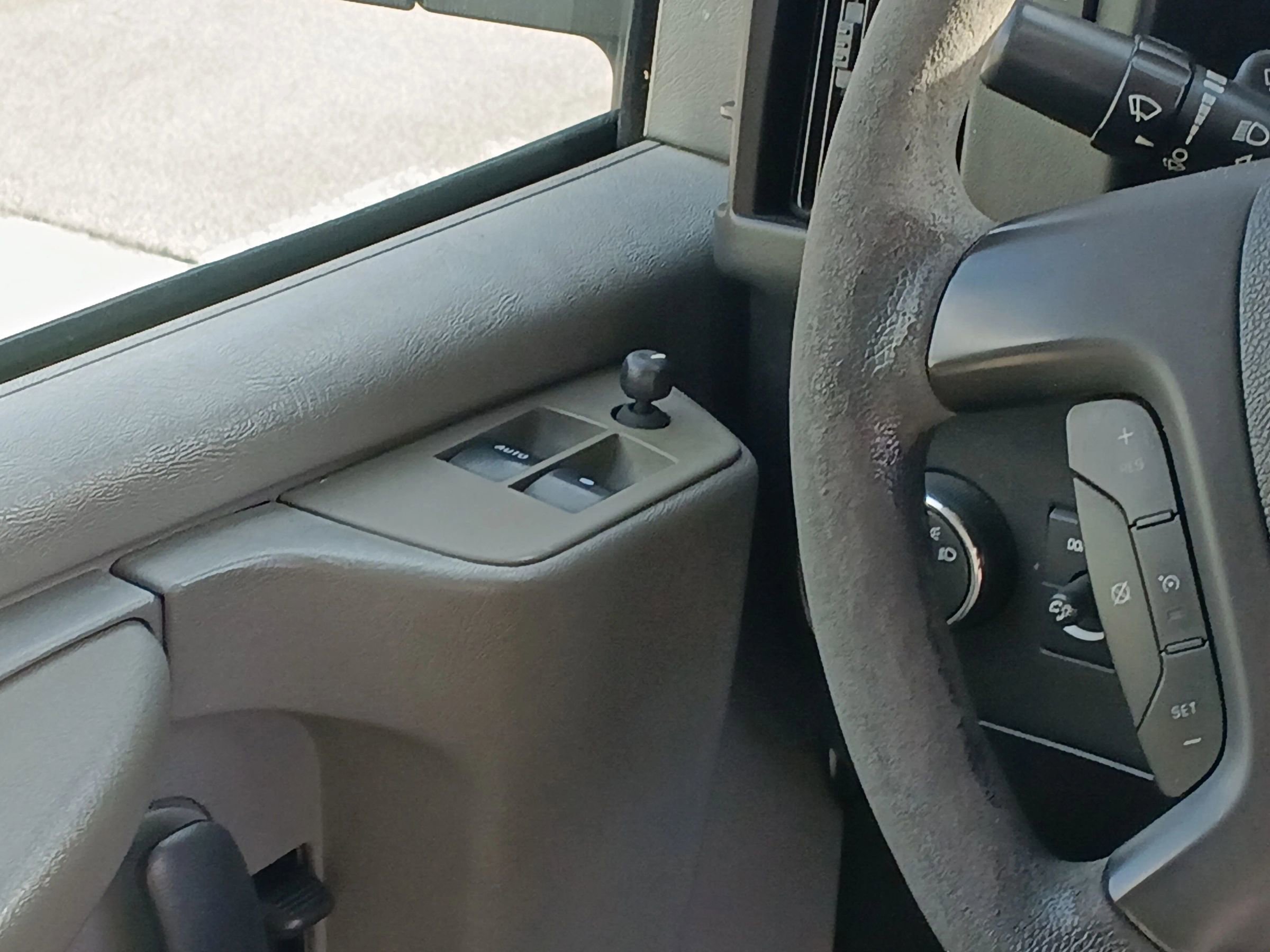 Used 2011 Chevrolet Express 2500 Extended Van 3D w/ Power Package image 22