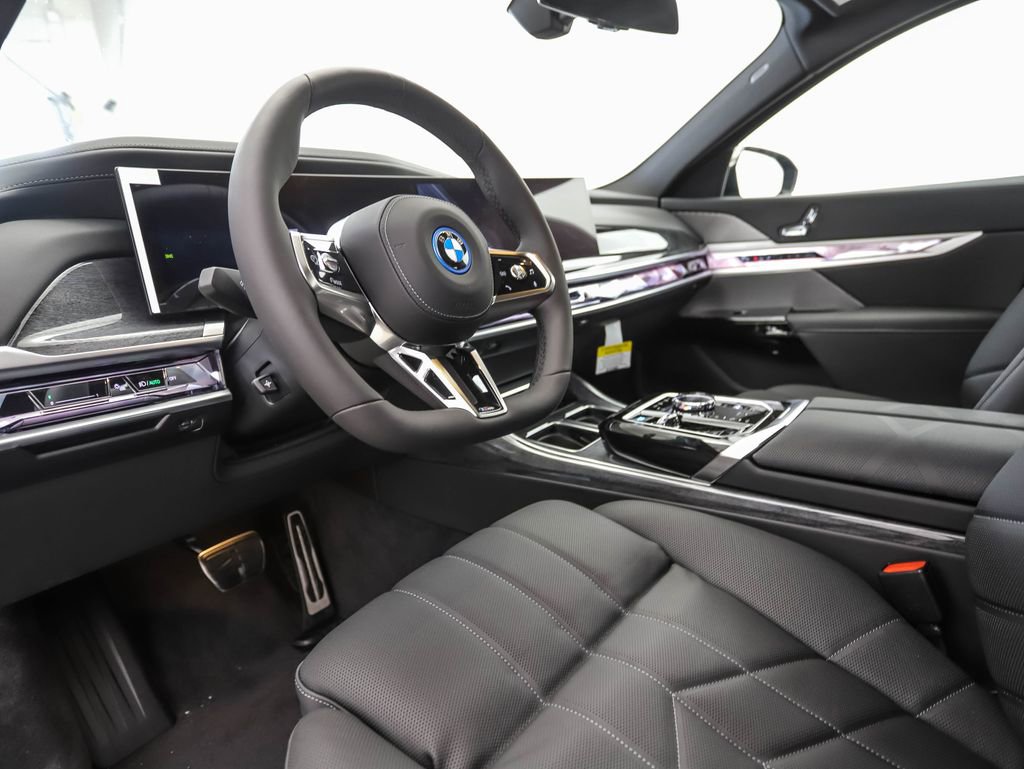 New 2025 BMW i7 xDrive60 image 10