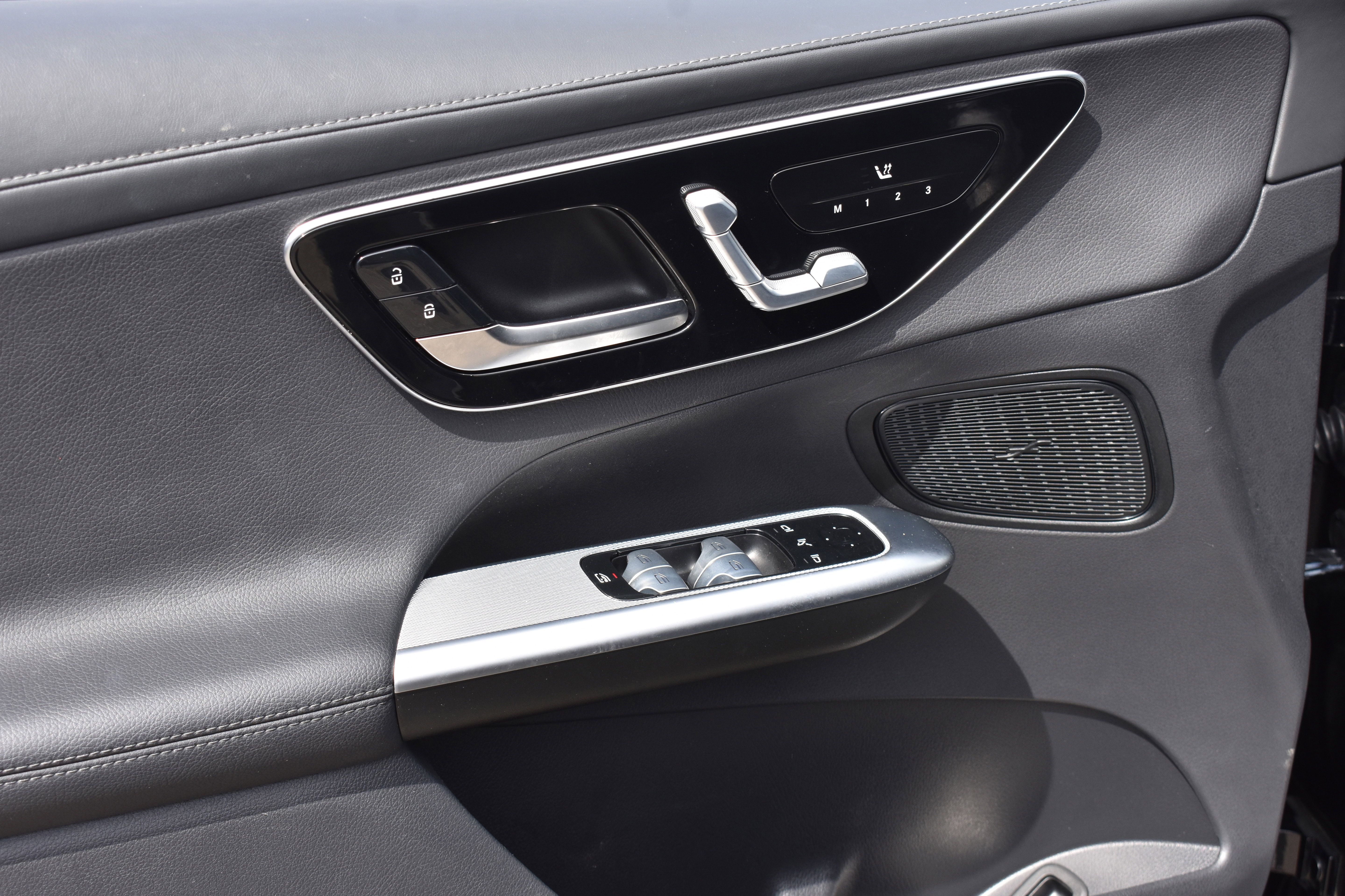 Used 2023 Mercedes-Benz GLC 300 4MATIC image 14