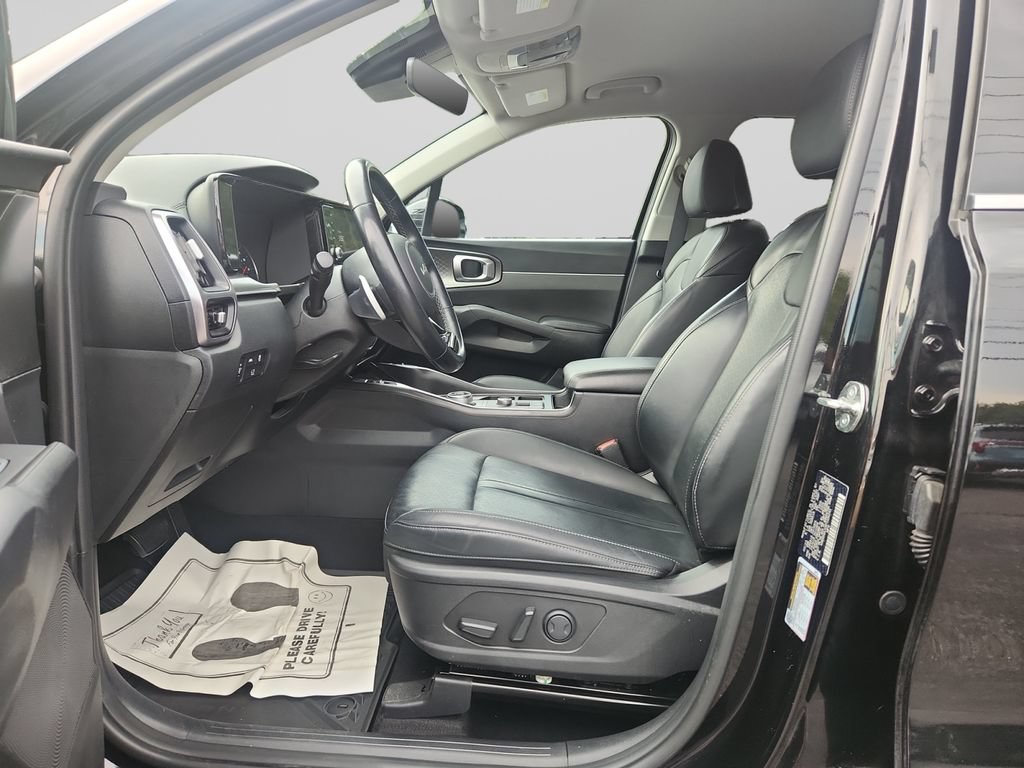 Certified 2023 Kia Sorento EX AWD/4WD image 10