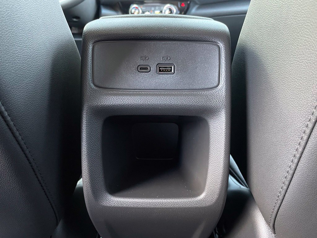 New 2026 Chevrolet Trax LT w/ LT Convenience Package FWD image 28