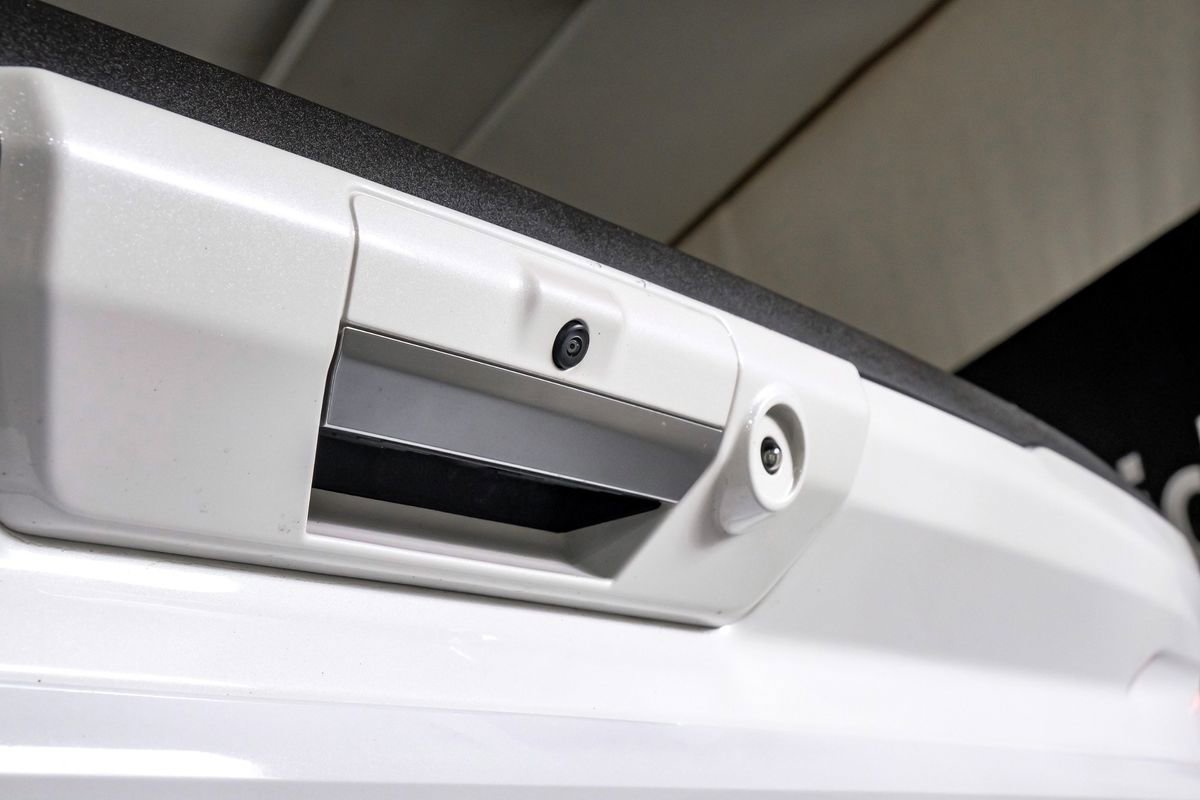 Used 2024 Ford F350 Limited w/ FX4 Off-Road Package image 48