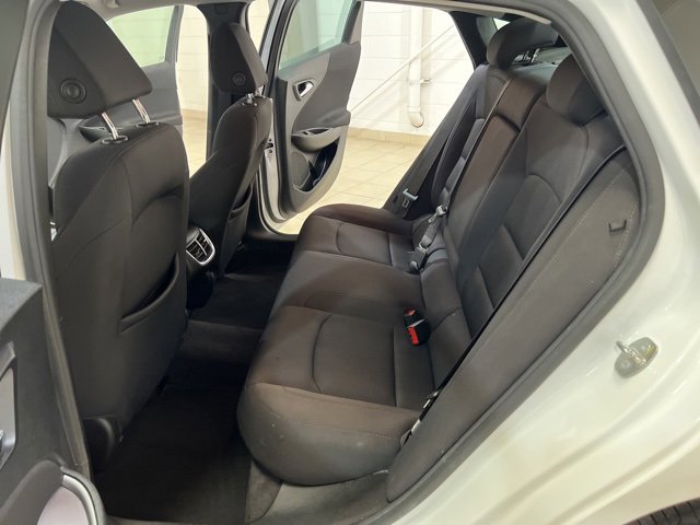 Used 2022 Chevrolet Malibu LT image 12